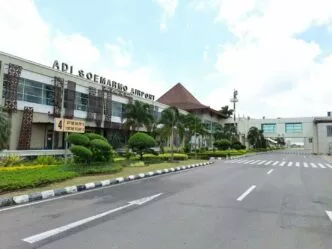 Bandara adi sumarmo solo