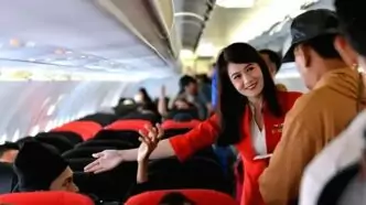 Di balik senyum ramah pramugari, ini hal hal yang diam diam mereka amati dari penumpang