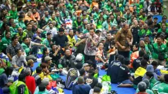 Gubernur jateng bersama komunitas ojol