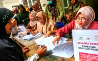 Kemensos Tindak Tegas Penyimpangan Bansos: Judi Online hingga ASN Dicoret dari Daftar Kemensos tindak tegas penyimpangan bansos