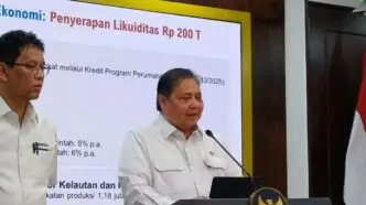 Pemerintah bagikan beras dan minyak goreng gratis untuk 18,3 juta keluarga mulai oktober