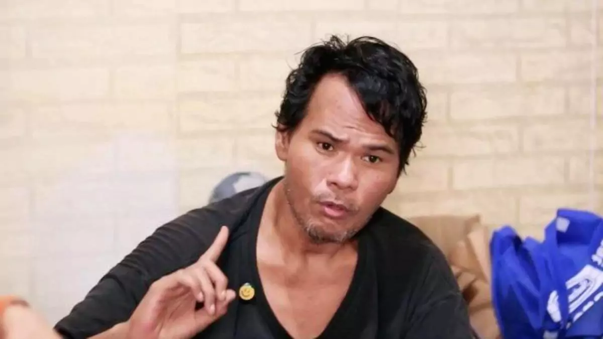 Hidup dari TikTok Live, Fahmi Bo Dapat Rp100 Ribu Sehari untuk Kebutuhan Harian Potret sosok aktor fahm bo 1