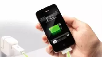 Ternyata berbahaya cas hp sampai 100 persen, ini penjelasan lengkapnya