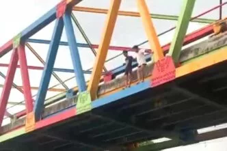 2 remaja di tegal bikin konten terjun dari jembatan berujung tenggelam