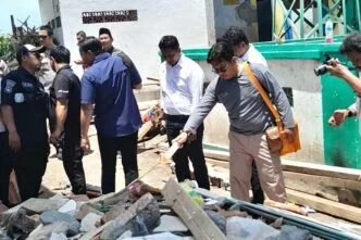 Asrama putri pesantren di situbondo tiba tiba ambruk, 12 santriwati jadi korban