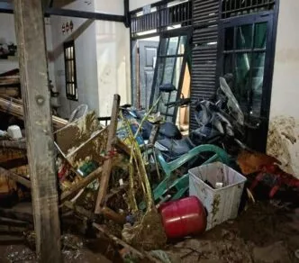 Banjir dan longsor landa cisolok sukabumi, warga diminta tetap waspada hujan susulan