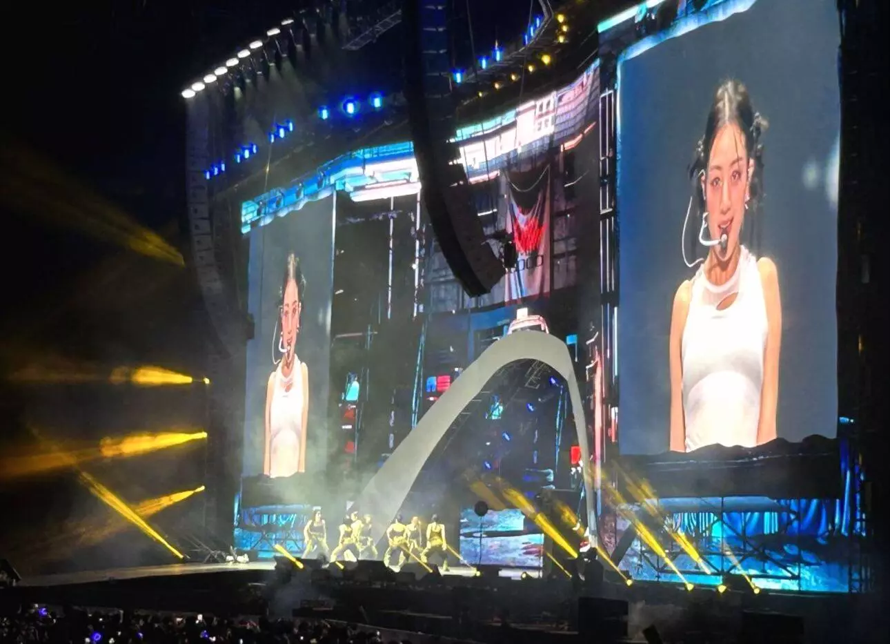 Diduga Gelapkan Dana Konser TWICE hingga Puluhan Miliar, Direktur Mecimapro Fransiska Dwi Melani Jadi Tersangka Konser k pop twice berujung kasus hukum, promotor fransiska dwi melani ditahan polda metro