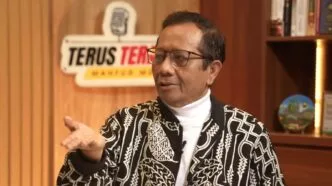 Mahfud md di podcast terus terang bicara tentang markup proyek whoosh