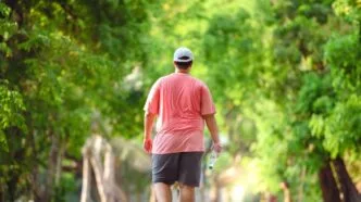 Rahasia jalan kaki yang bisa bakar lemak perut lebih cepat