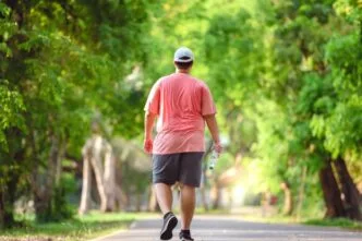 Rahasia jalan kaki yang bisa bakar lemak perut lebih cepat