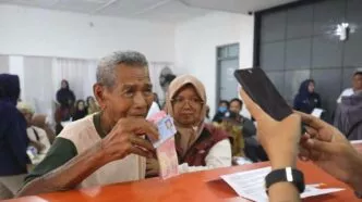 Benarkah ada pencairan bansos oktober 2025