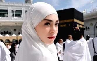 Celine evangelista umrah
