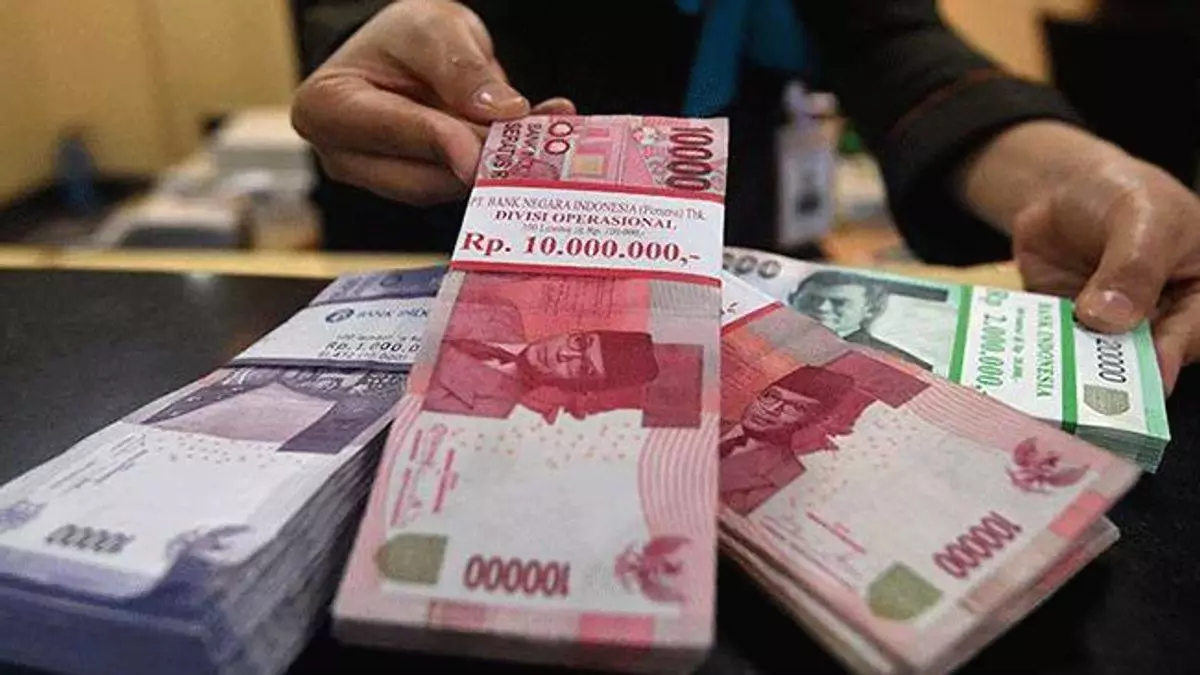 Kredit Macet Meningkat, BI Peringatkan Waspadai Risiko NPL di Sektor Konsumsi Ilustrasi uang pinjaman, uang dari bank