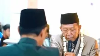 Mbah tarman ternyata palsu pengantin viral di pacitan menikah dengan mahar cek senilai rp 3 miliar