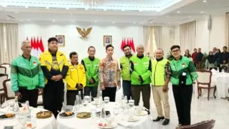 Pengemudi Ojol Harap Perpres Ojek Online Beri Perlindungan Lebih Adil dari Suspend Sepihak Momen wapres gibran bertemu perwakilan ojol di istana wapres
