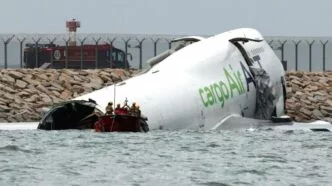Pesawatkargohong kong crashairline