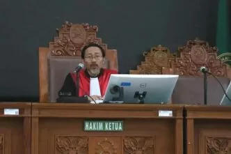 Pn jakarta selatan tolak praperadilan nadiem makarim