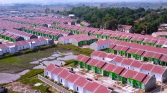 Rumah subsidi adalah rumah yang dibangun dengan harga terjangkau.
