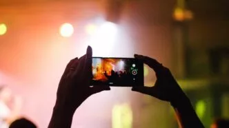 5 HP Superzoom Murah dengan Kamera Video Jernih untuk Nonton Konser