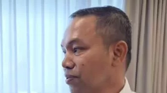 Abdul wahid gubernur riau ditangkap kpk, 10 orang ikut diamankan