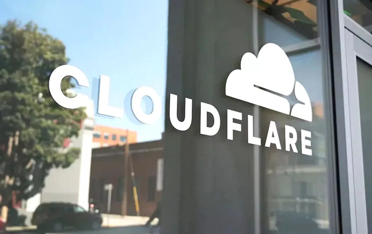 Cloudflare, Wikipedia, dan ChatGPT Belum Daftar PSE: Komdigi Beri Teguran Bertahap Cloudflare Kooperatif, Namun Komdigi Tegaskan Kewajiban Pendaftaran PSE Tetap Berlaku