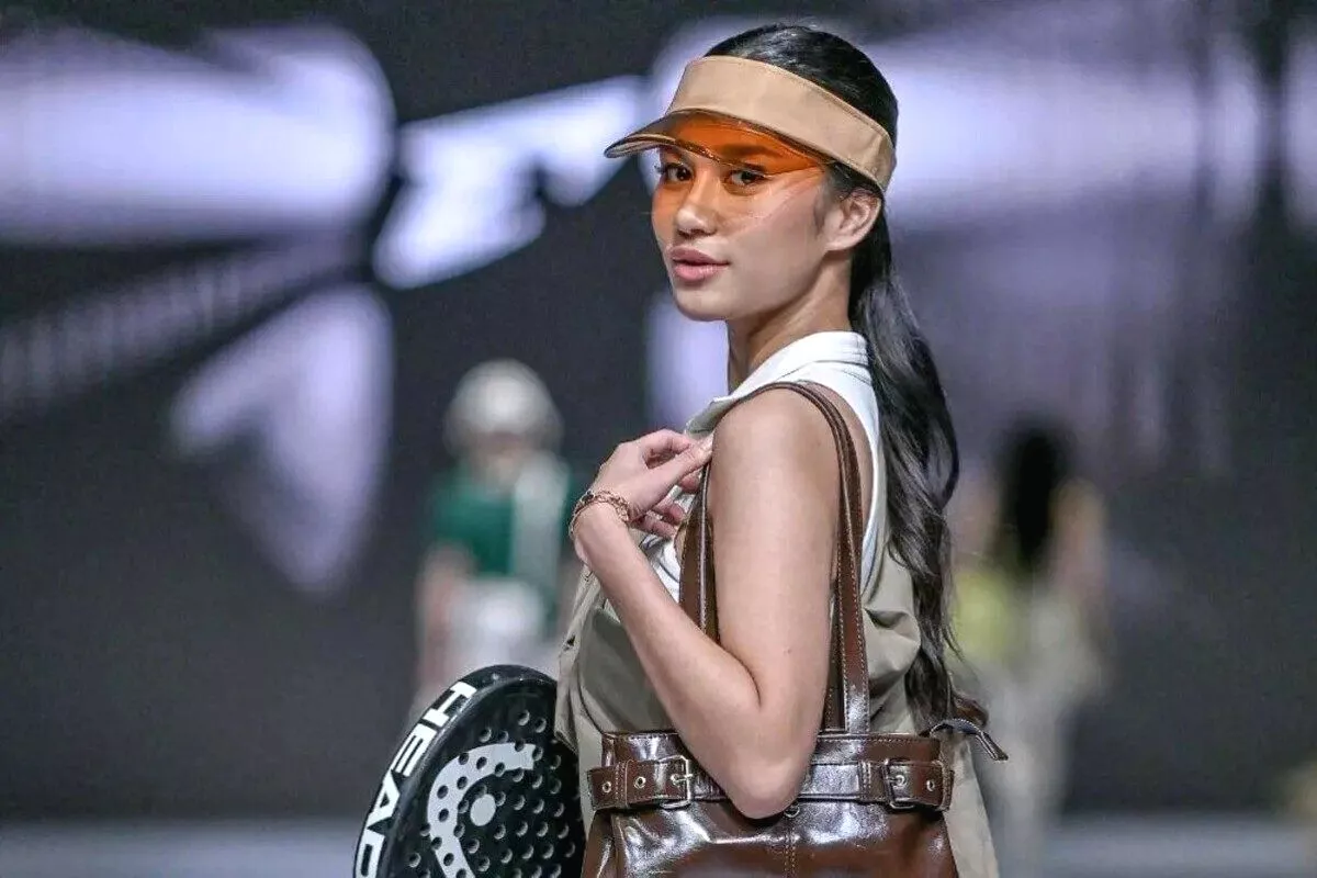 Pemilihan Azizah Salsha di JFW 2025 Bikin Erspo Dikecam, Brand Minta Maaf Erspo Minta Maaf usai Dikritik Tak Becus Pilih Talent karena Gaet Azizah Salsha di JFW