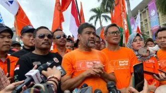 KSPI Tolak Usulan Kenaikan Upah Minimum 2026 Versi Menteri Ketenagakerjaan dan Pengusaha KSPI Desak Kenaikan Upah 8,5 10,5 di 2026, Tolak Usulan Pengusaha dan Menaker