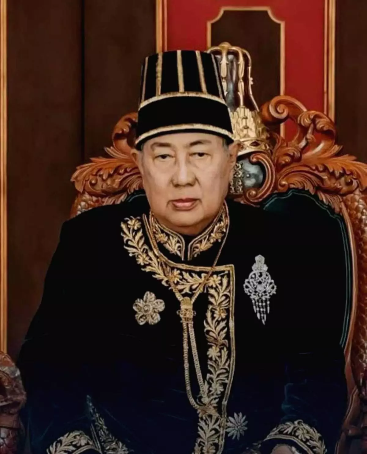 Raja Keraton Surakarta PB XIII Tutup Usia, Keraton Solo Diliputi Duka Mendalam Kabar duka dari solo pb xiii wafat, astana imogiri disiapkan untuk pemakaman