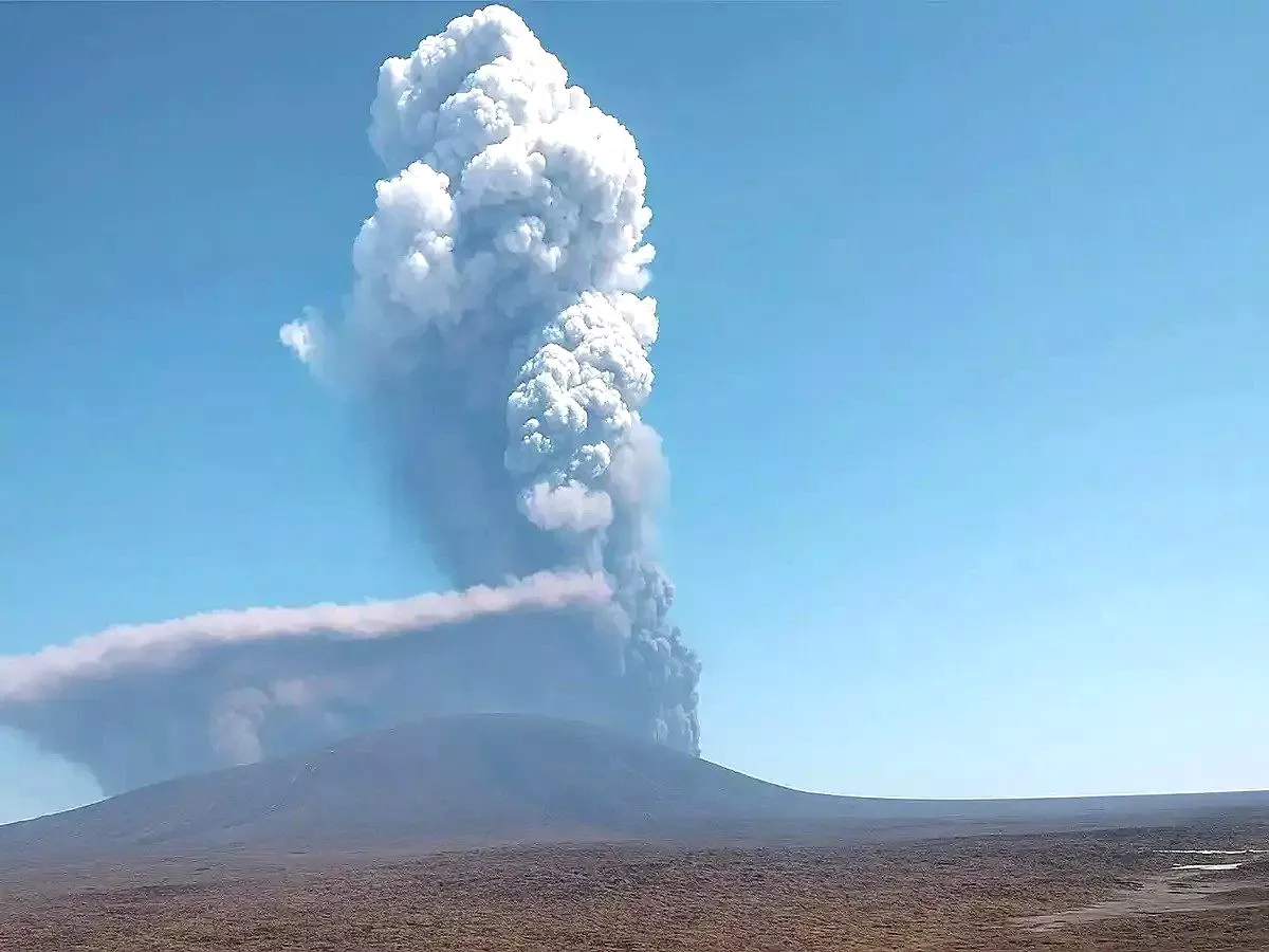 Tertidur Selama 12 Ribu Tahun, Letusan Besar Gunung Hayli Gubbi di Ethiopia Kirim Abu Vulkanik Hingga China Letusan Terbesar Gunung Hayli Gubbi di Ethiopia Sebarkan Abu Vulkanik Lintas Benua