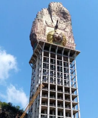 Monumen reog ponorogo kalahkan gwk, jadi ikon wisata baru jawa timur