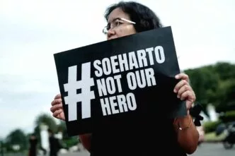 Kontroversi Pengukuhan Soeharto sebagai Pahlawan Nasional, Gelombang Kritik Terhadap Rekam Jejaknya Merebak PROTES SOEHARTO PAHLAWAN