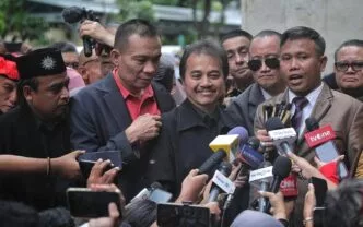 Pemeriksaan Perdana Roy Suryo sebagai Tersangka Ijazah Palsu Jokowi