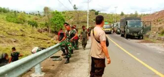 Truk Polisi Bermuatan 140 Kotak Amunisi TNI Terguling di Dompu, Dua Anggota Dalmas Terluka Rem Blong, Truk Polisi Pengangkut Amunisi TNI Terguling di NTB