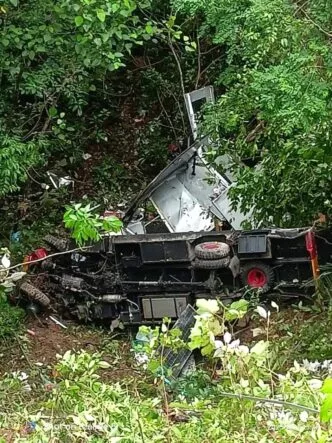 Rem Blong di Tebing Batu, Truk Taktis Brimob Terjun ke Jurang 30 Meter
