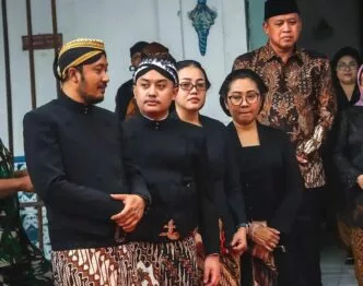 Suksesi Tahta Keraton Surakarta Berlarut, Bagaimana Konflik Ini Mengancam Proyek Revitalisasi Keraton