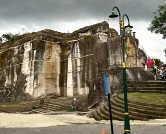 Tebing Breksi Yogyakarta, Wisata Alam Instagramable yang Wajib Dikunjungi Tebing breksi, destinasi alam dan budaya yang memikat wisatawan di jogja