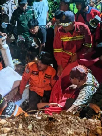 Tragedi Longsor di Majenang Operasi SAR Berkejaran dengan Ancaman Longsor Susulan