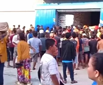 Gudang bulog sibolga dijarah warga