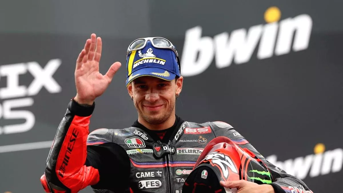 Marco Bezzecchi Menang di MotoGP Valencia 2025, Francesco Bagnaia Gagal Finish! Ini Hasil Akhir MotoGP Musim 2025 Marco bezzecchi motogp valencia