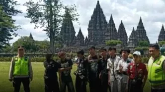 Aksi 10 Pelajar Lompati Pagar Candi Prambanan Berakhir Pembinaan Polisi dan Dinsos