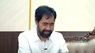 Gubernur Aceh Mualem Menangis, Ungkap Ada Bupati Karaoke di Medan Saat Rakyat Kebanjiran