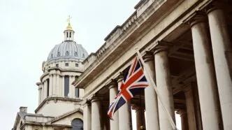 Inggris terbitkan travel warning ke Indonesia