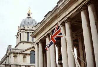 Inggris terbitkan travel warning ke Indonesia