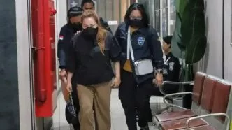 Kasus Video Syur Selebgram Lisa Mariana saat Digiring ke Polda Jabar