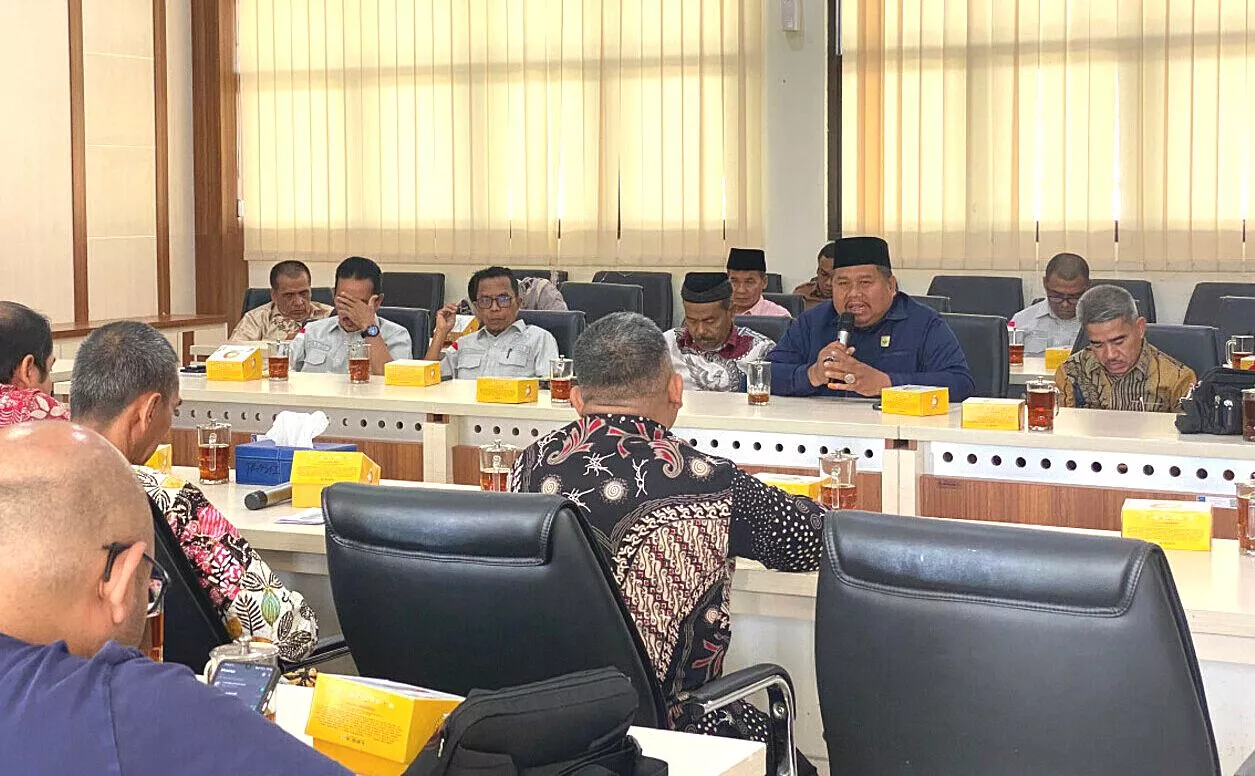Banjir dan Longsor Melanda Daerahnya, DPRD Padang Pariaman Malah Pilih Kunker ke Sleman Sehingga Picu Kemarahan Warga Kunker DPRD Padang Pariaman Jadi Sorotan Tajam saat Daerah Dilanda Banjir Bandang dan Longsor