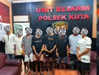 Mahasiswa Jadi Korban Penganiayaan di Legian, Aksi Brutal Viral, 8 Pelaku Ditangkap Polsek Kuta Pengeroyokan Mahasiswa di Depan Ruko Traveloka Legian, Polisi Bergerak Cepat Tangkap 8 Orang