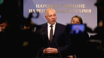 Pengunduran Diri Perdana Menteri Bulgaria Rosen Zhelyazkov