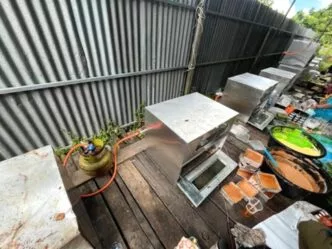 Viral di Medsos, Satpol PP Pontianak Tindak Usaha Kue Lapis Pakai 57 Tabung LPG 3 Kg Satpol PP Pontianak Amankan Pelaku Usaha Kue Lapis yang Gunakan 57 Tabung Gas Bersubsidi