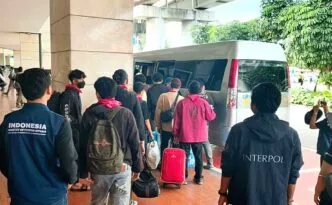 Kemlu RI Pulangkan 9 WNI dari Kamboja, 7 Diduga Terlibat Sindikat Penipuan Daring Sembilan WNI Dipulangkan dari Kamboja, Kemlu Ingatkan Waspada Tawaran Pekerjaan di Luar Negeri