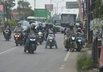 DPR Minta OJK Hapus Aturan Debt Collector Pihak Ketiga Usai Rentetan Kasus Kekerasan Ilustrasi debt collector mengambil paksa kendaraan